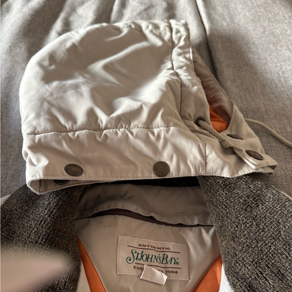 St. John’s Bay Men’s Winter Coat. - Picture 5 of 5